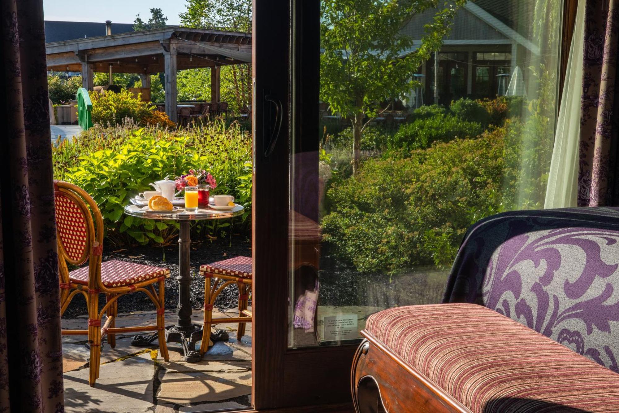 Mirbeau Inn & Spa - Plymouth Exterior photo
